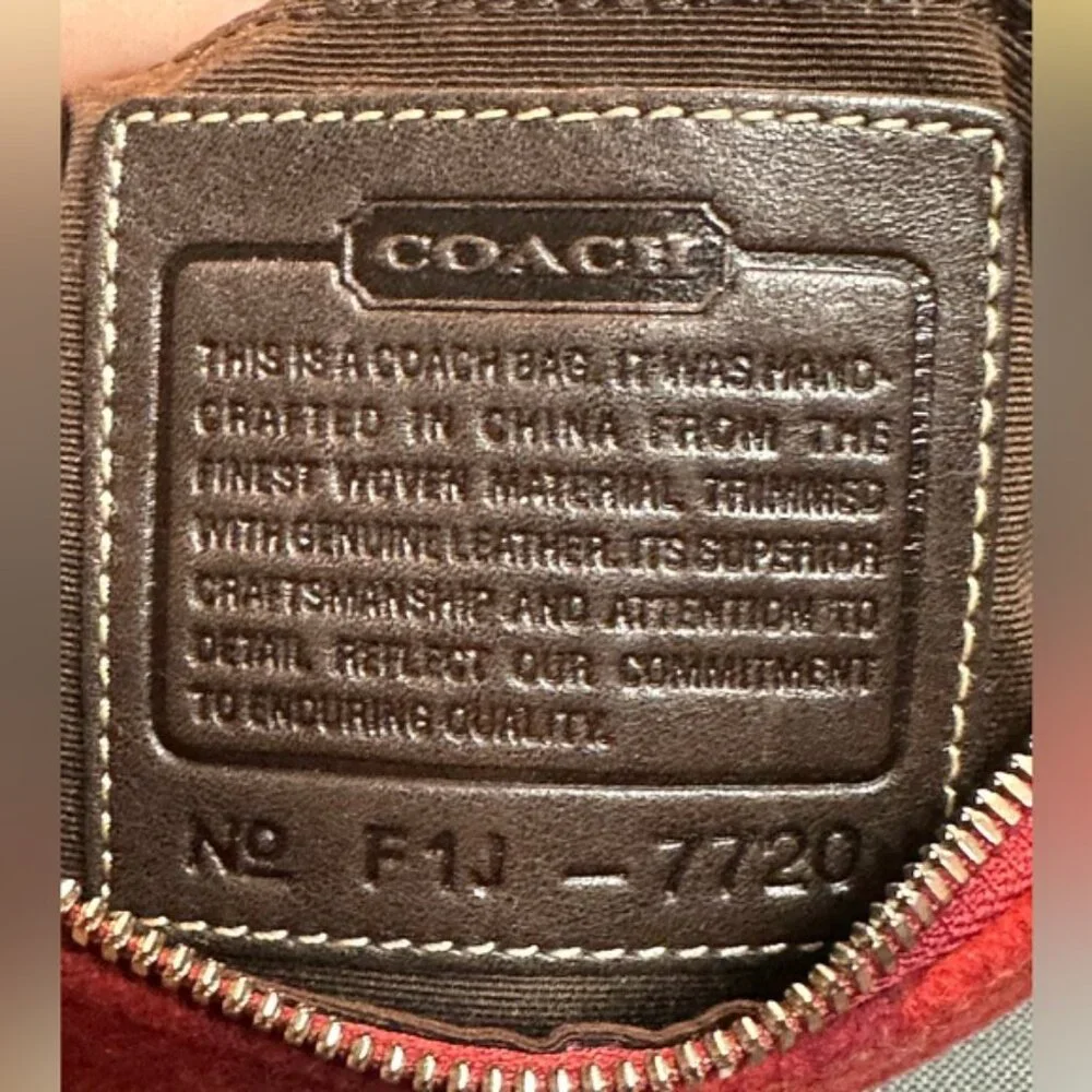 Coach vintage signature wool demi shoulder bag Y2K #7720 EUC